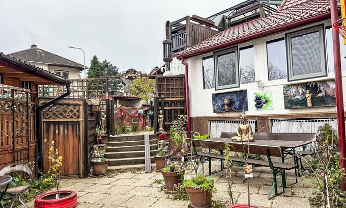 Drassmarkt Apartment | Cosy apartment for 6 guests with WIFI, TV, patio and pets allowed