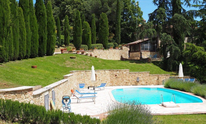 San Gimignano Apartment | Cosy apartment for 6 people with WIFI, pool and panoramic view, close to San Gimignano