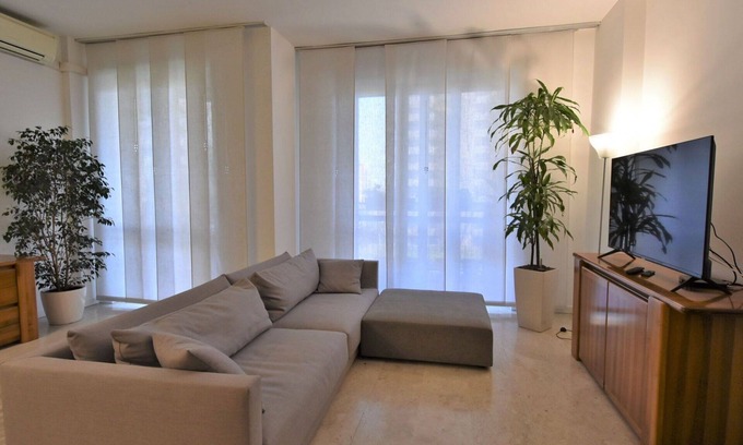 Ripamonti Corvetto Apartment | Cosy apartment for 6 people with WIFI, A/C, TV, balcony and parking
