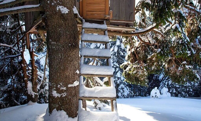 Ambroz pod Krvavcem Apartment | Cosy apartment for 6 guests with WIFI, TV, patio, pets allowed and panoramic view