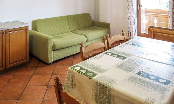 San Giovanni di Fassa Apartment | Cosy apartment for 7 people with WIFI, TV, balcony and parking