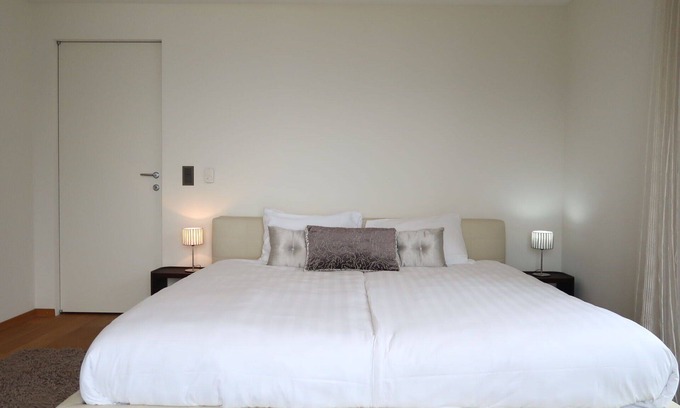 Montreux Apartment | Cosy apartment for 8 guests with pool, WIFI, TV, balcony and panoramic view