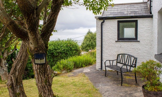Waternish Apartment | Cosy apartment for 2 guests with WIFI, TV and pets allowed