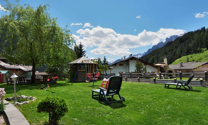 Fontanazzo Apartment | Cosy apartment for 4 people with WIFI, TV, patio and parking