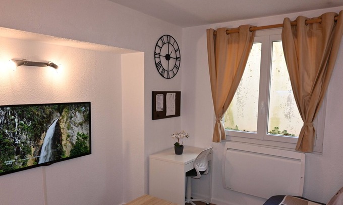 Ax-les-Thermes Apartment | Cosy apartment close to the ski slope facilities