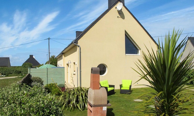 Kerlouan House | Cosy apartment in villa for 5 people with TV and terrace