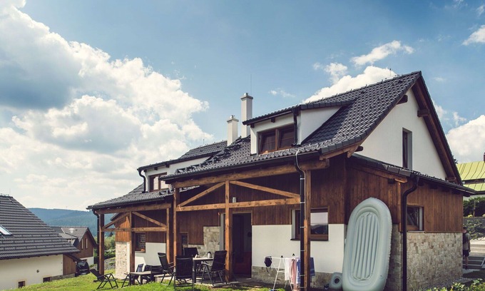 Lipno nad Vltavou House | Cosy apartment in villa for 5 people with WIFI, TV, terrace and pets allowed