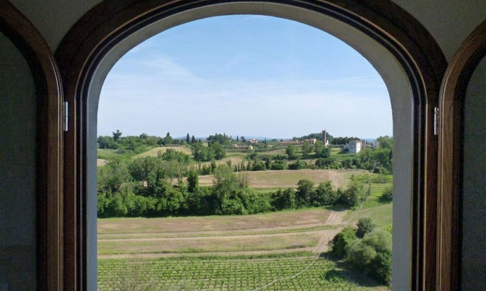 Fucecchio Villa | Cosy apartment in villa for 4 guests with pool, WIFI, A/C and pets allowed
