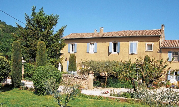 Menerbes House | Cosy apartment in villa for 4 people with WIFI, TV and patio