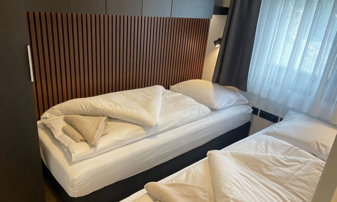 Ossiach House | Cosy apartment in villa for 4 guests with WIFI, TV and terrace