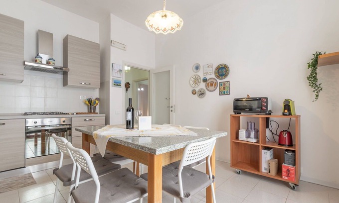 Porto Recanati Apartment | Cosy apartment for 6 people with WIFI, TV, terrace and panoramic view