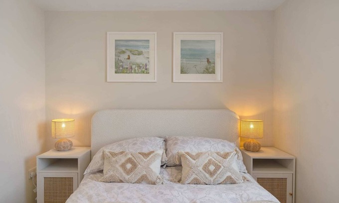 Newquay Apartment | Cosy Apartment, Parking, Central Newquay