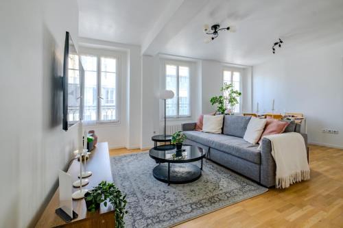 Quartier de Rochechouart Apartment | Cosy Apt 6 Guests for Family