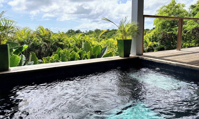 Grand-Bourg House | Cosy bungalow with modern comfort and serenity. Private pool and 1 bedroom