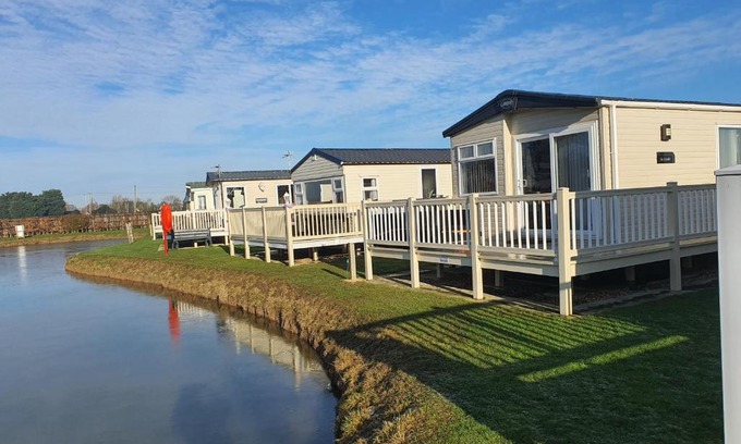 Chapel Saint Leonards Other | Cosy caravans Meadow lake Golden Palm Resort