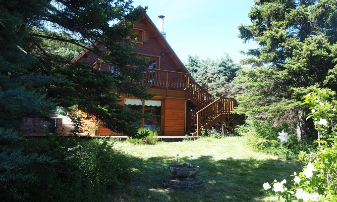 Embrun Ski Chalet | Cosy chalet on the heights of Embrun, magnificent view.