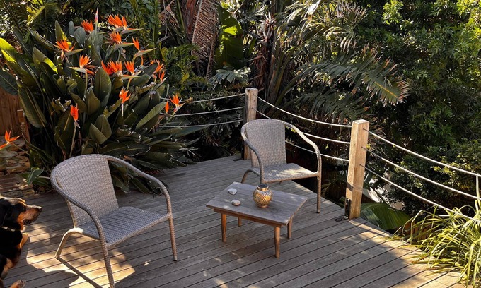 Glencairn House | Cosy, comfortable 1-bedroom house in Glencairn with sea and mountain views.