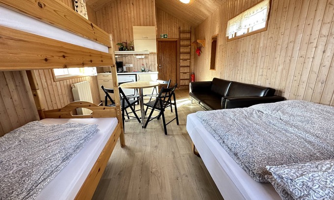 Hella Cabin | Cosy Cottage, Few meters from the tourist attraction CAVES OF HELLA