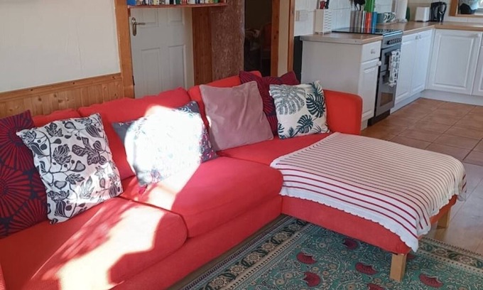 Barranisky Cottage | Cosy Country Cottage In Co Wicklow - Close to beaches, mountains & forests