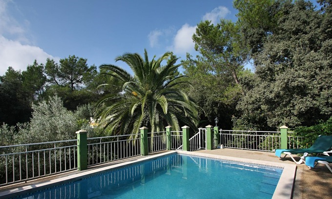 Crestatx Cottage | Cosy Family Villa With Pool & Garden