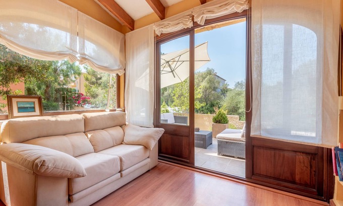 Son Serra de Marina House | Cosy Holiday Home Close to the Beach with Terrace & Wi-Fi