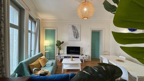 Centre Ville Apartment | Cosy Hortensia - T5 - Place Clémenceau & parking
