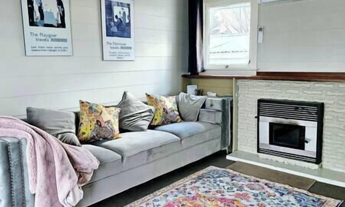 Taupo Ski Chalet | Cosy Lockwood in town