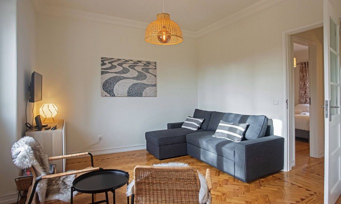 Alcantara Apartment | Cosy & peaceful 1bdrm apartment in Belém sleeps 4