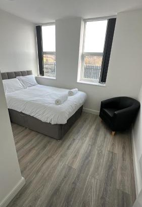 Scunthorpe Apartment | Cosy Studio Station House Apartment Free Wifi, Parking & EV