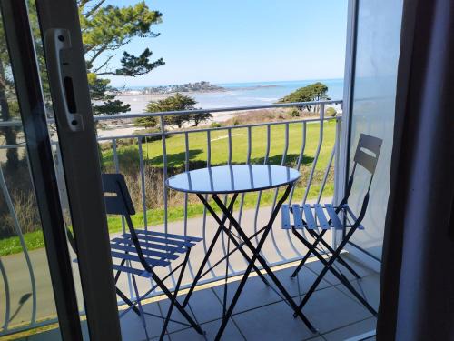 Plestin-les-Greves Apartment | cote d'armor