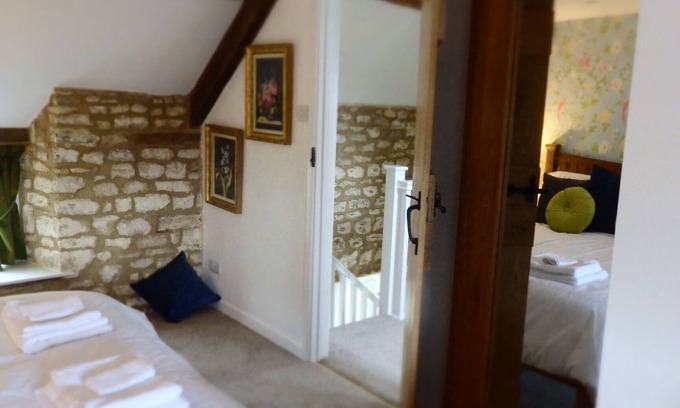 Burford Cottage | Cotswold Cottage - The Cottage - in the centre of Burford