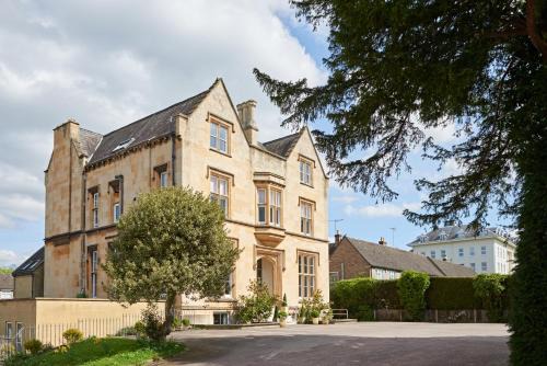 Cheltenham Bed & Breakfast | Cotswold Grange