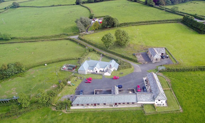 North Tamerton Cottage | Cottage ∙ 2 bedrooms ∙ 6 guests