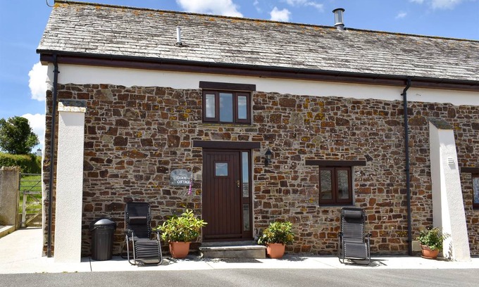 North Tamerton Cottage | Cottage ∙ 2 bedrooms ∙ 4 guests