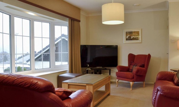 Cwrt Cottage | Cottage ∙ 3 bedrooms ∙ 6 guests