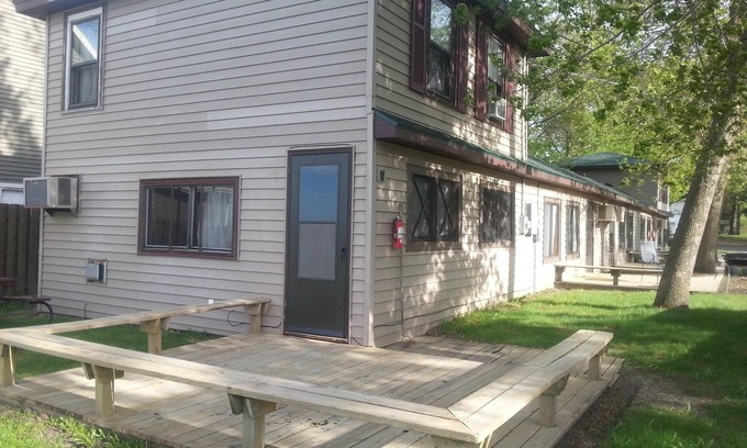 Osakis Cabin | Cottage 6 is great for family gatherings, & fishing on Lake Osakis!