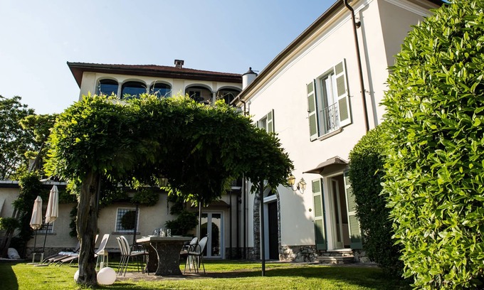 Crabbia Cottage | Cottage Adults Only: garden, view, breakfast, Hydro Spa