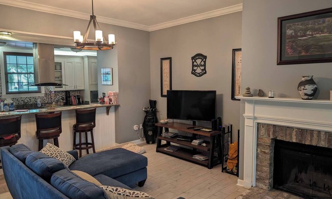 Murrells Inlet Cottage | Cottage Beneath the Branches in Wachesaw-golf/pool/beach