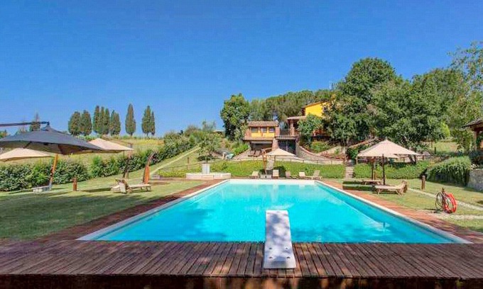 Terranuova Bracciolini Cottage | Cottage in Tuscany with Pool & Sauna