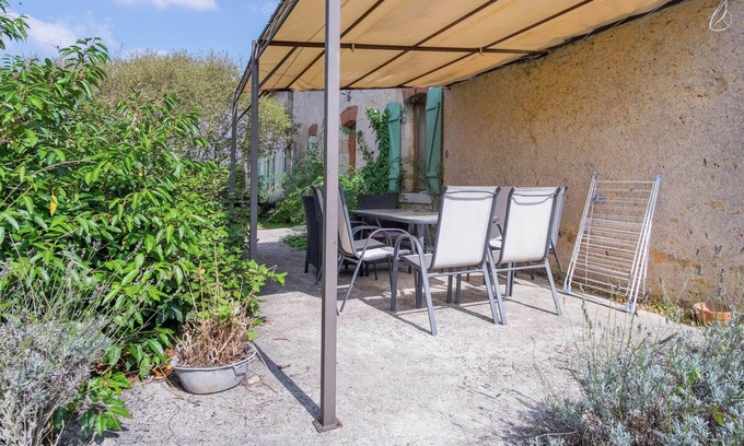 Giroux Other | Cottage in an old remote farmhouse near ChÃ¢teauroux