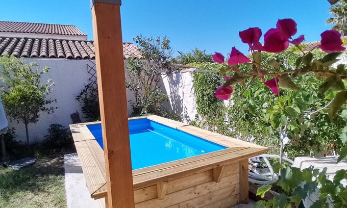 Palavas-les-Flots House | Cottage Les Mouettes, swimming pool, 10 min walk to the beach and center!