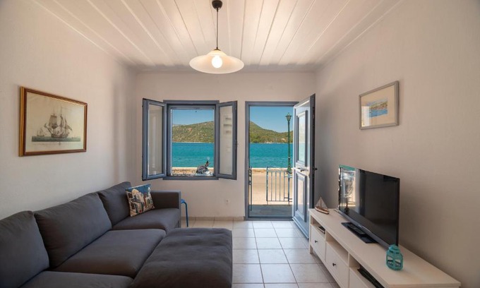 Vathy House | Cottage on the Sea