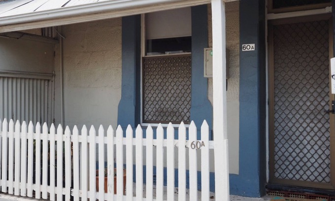 Adelaide Central Business District Cottage | Cottage SixtyA-part of Harriett's Cottage Accommod