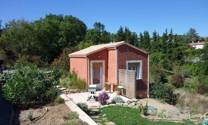 Ucel House | cottage studio lavandin calm and cozy