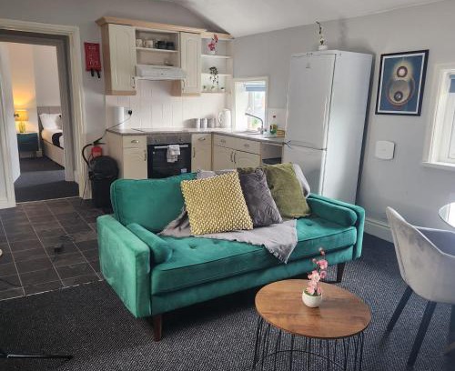 Birmingham Apartment | Cottage style 2 Bedroom Apt in City, near Utilita Arena & Free Parking