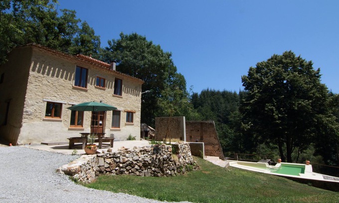 Cenne-Monestias Cottage | Cottage With pool, set in a private 5 hectare domaine, perfect for nature lovers