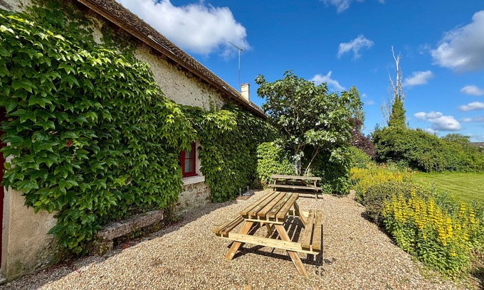 Migne Cottage | Cottages with shared pool in the Brenne, near historic sites