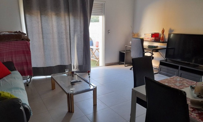 Neoules Cottage | 🌞 Country charm close to the Var beaches or watering holes. 😊