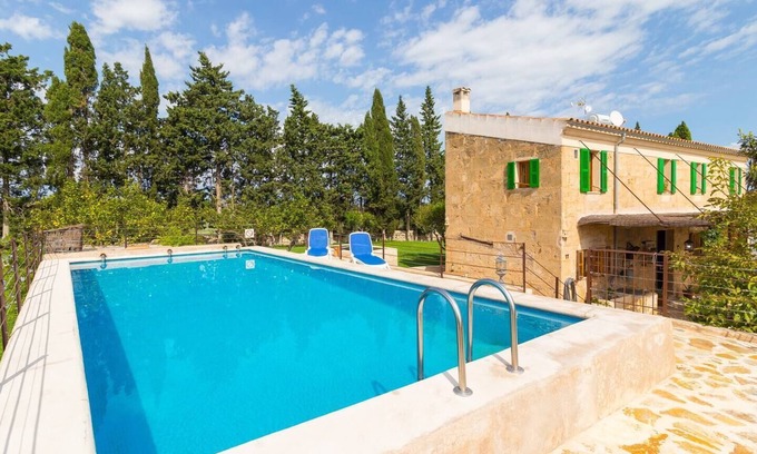 Maria de la Salut Villa | Country House 'Vinya des Compte' with Pool, Garden and Wi-Fi