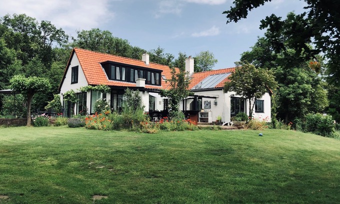 Municipality of Bergen House | Country house in a nature reserve with private swimming pool, 3 km from the sea